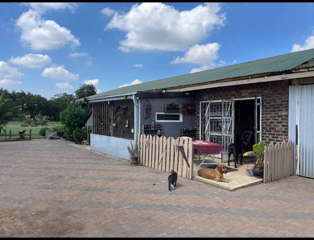 FARM FOR SALE IN VAALVIEW